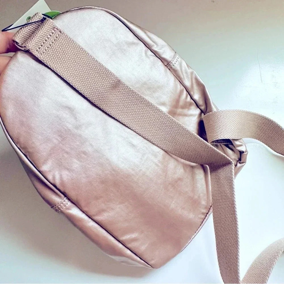 NWT Kipling Klynn Quartz Metallic Sling Backpack - Picture 4 of 12